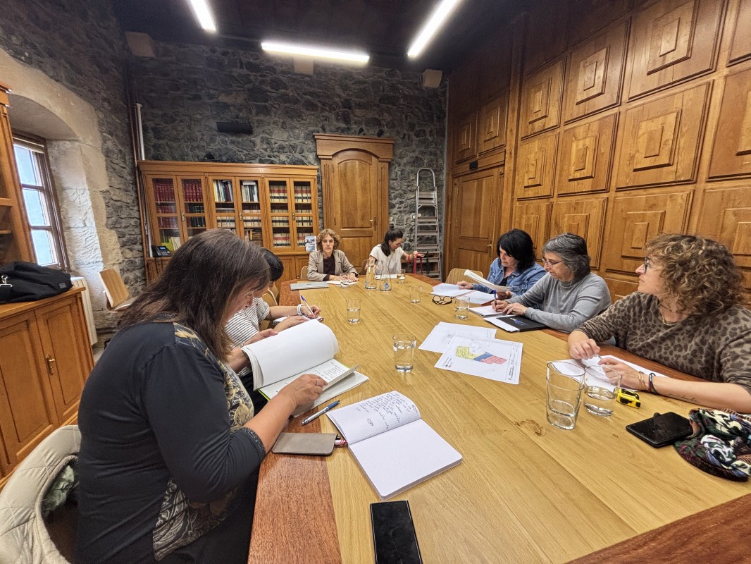 Udala Hezkuntza Sailarekin lanean hasi da Urmendi haur eskola Haurreskolak Partzuergoan integratzeko